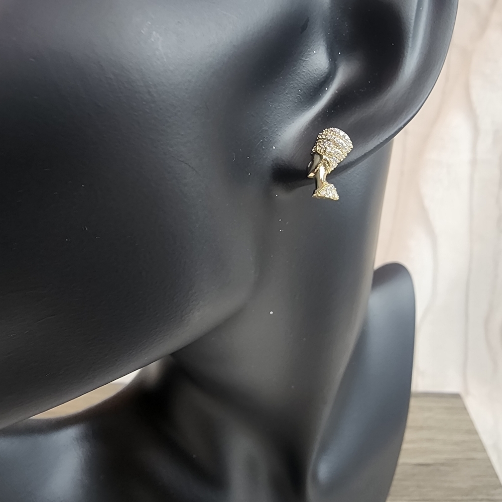 NWT Mother Africa Stud Earrings